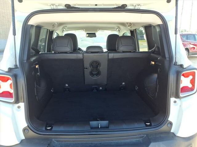 2016 Jeep Renegade in Troy, IL 62294-1376 - 18047495 22