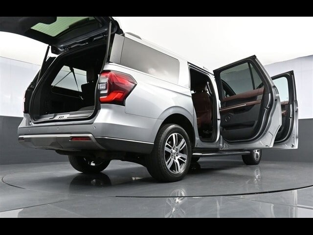 2022 Ford Expedition Max in Winchester, VA 22602 - 18047527 85