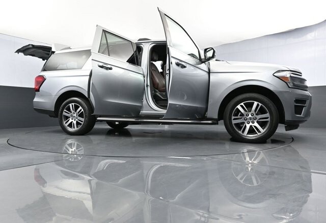 2022 Ford Expedition Max in Winchester, VA 22602 - 18047527 129