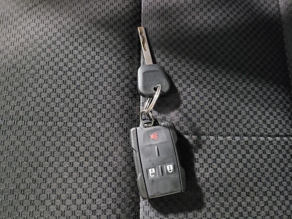 2015 Chevrolet Silverado 2500 in Langhorne, PA 19047 - 18047661 32