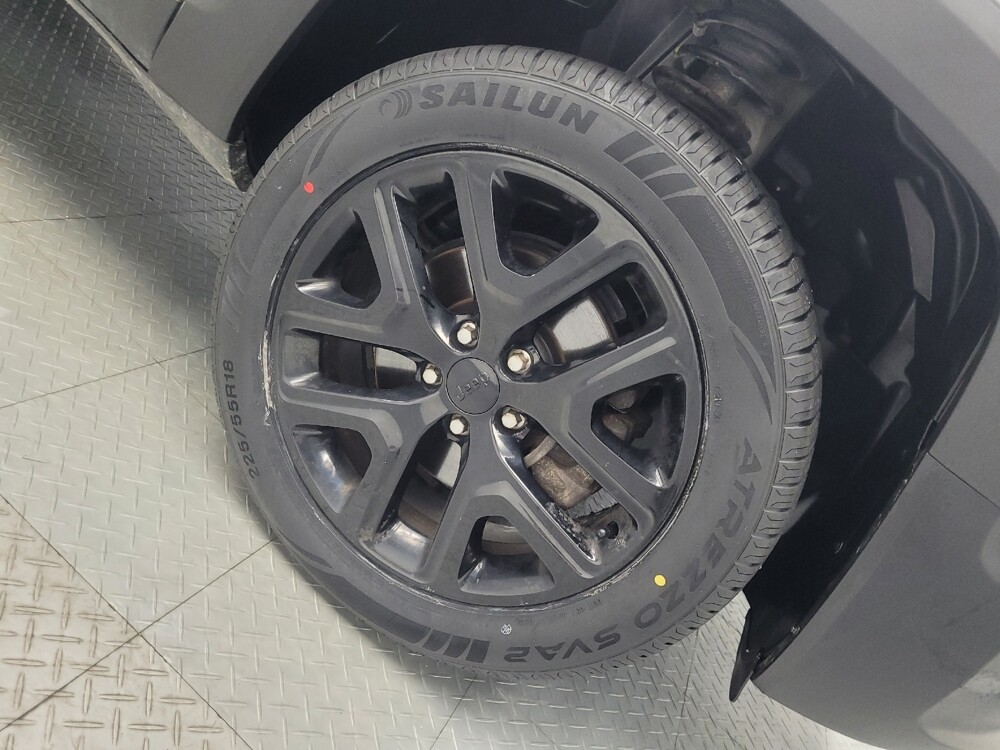 2017 Jeep Renegade in Highland, IN 46322 - 18047766 31