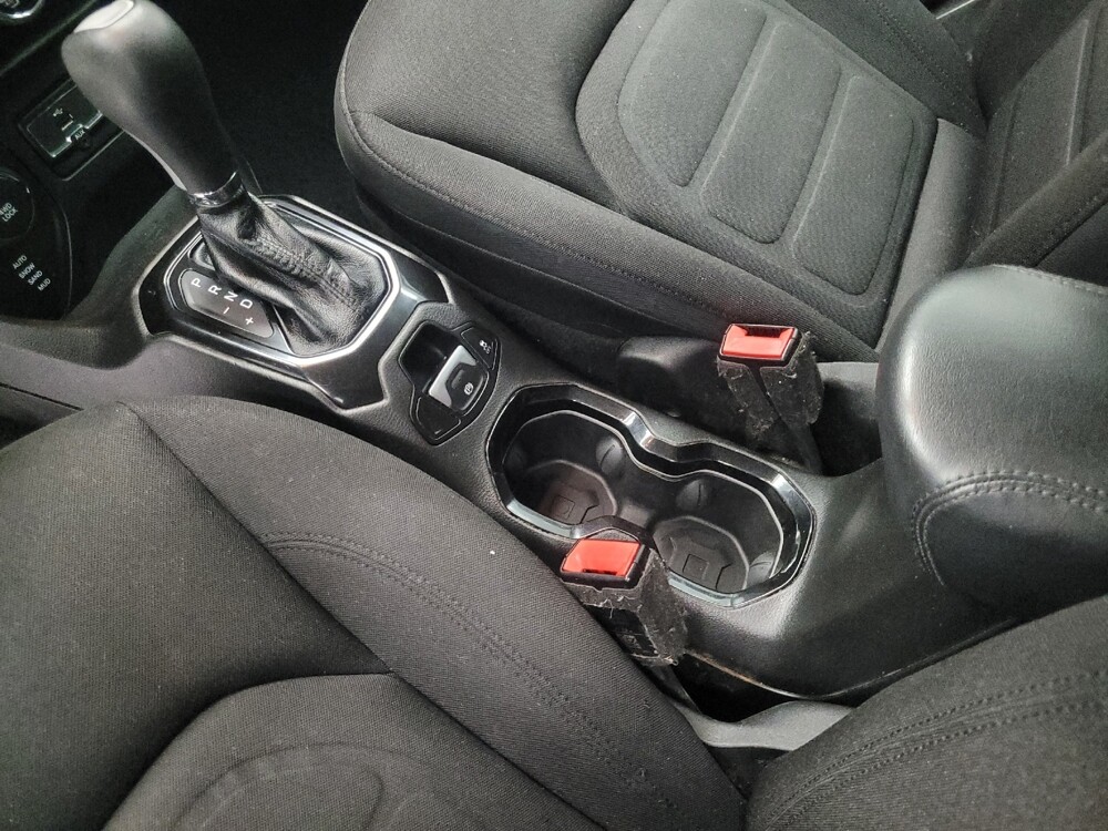 2017 Jeep Renegade in Highland, IN 46322 - 18047766 26