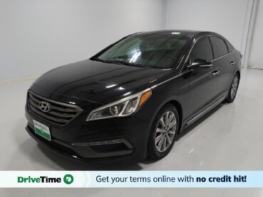 2016 Hyundai Sonata in Columbus, OH 43228