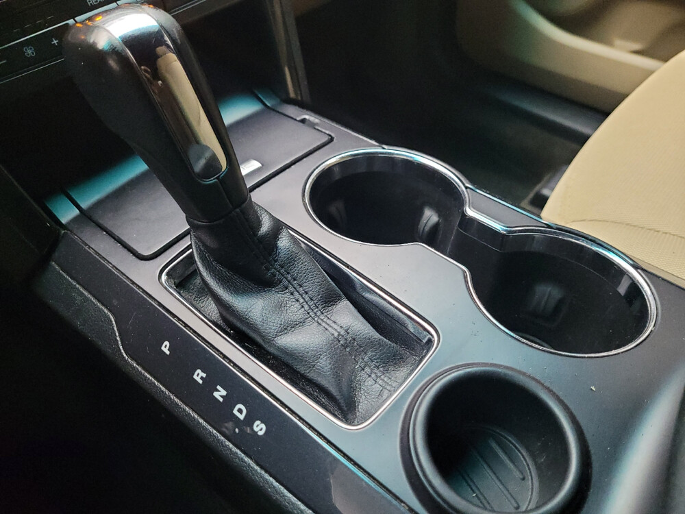 2017 Ford Explorer in Taylor, MI 48180 - 18048094 26