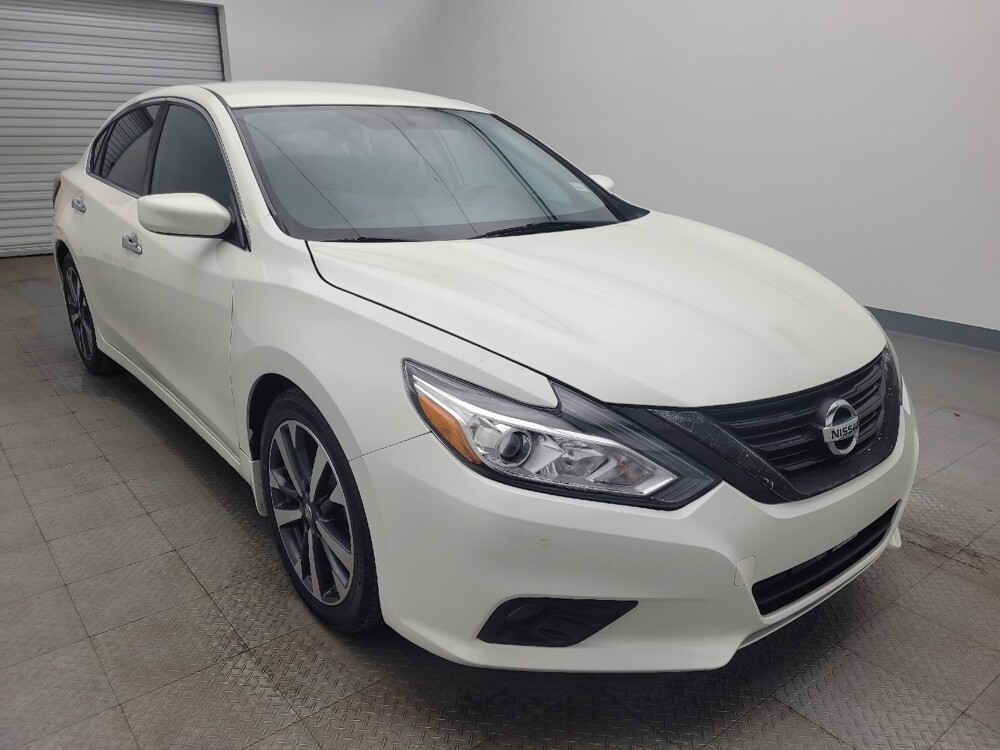 2017 Nissan Altima in Houston, TX 77074 - 18048102 13