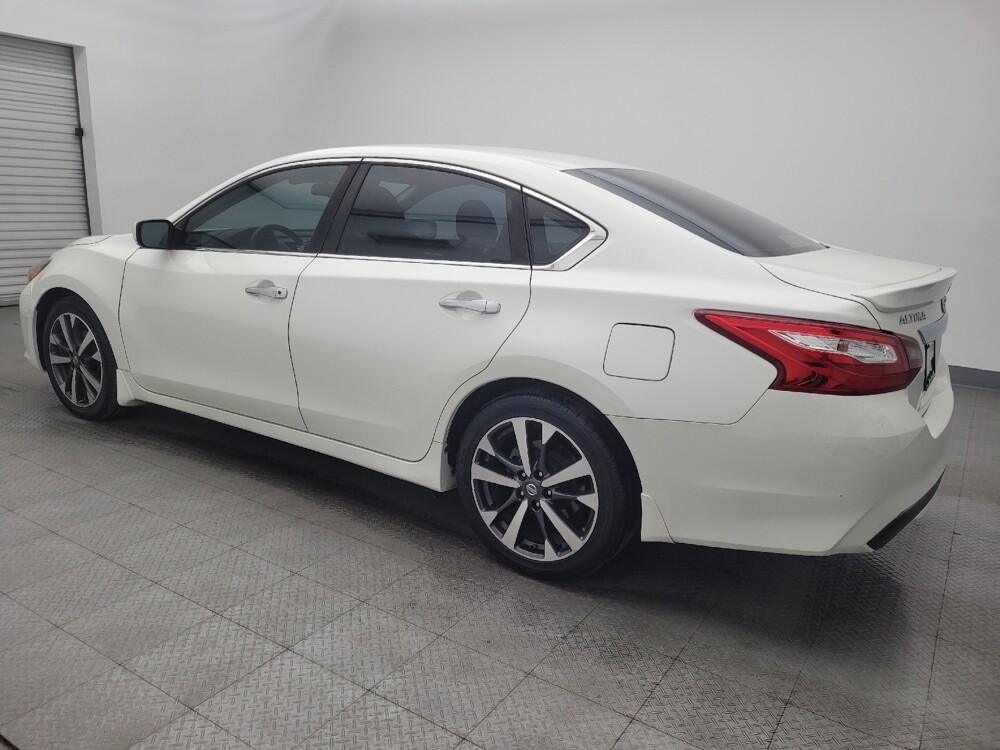 2017 Nissan Altima in Houston, TX 77074 - 18048102 3