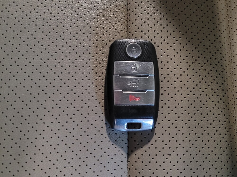 2016 Kia Sorento in Kissimmee, FL 34744 - 18048350 32