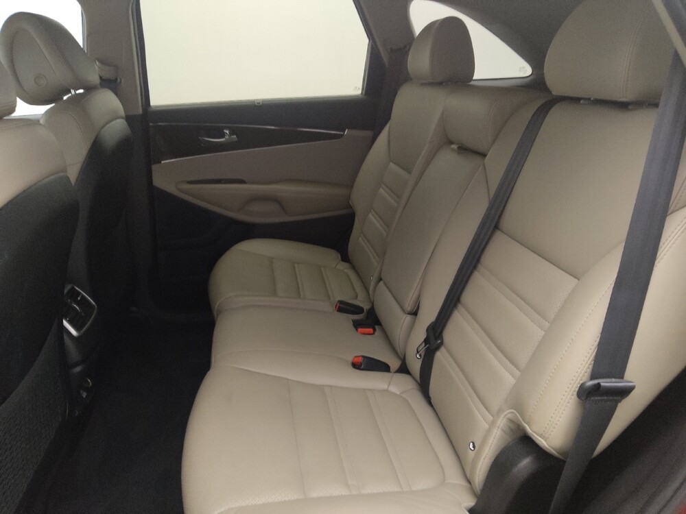 2016 Kia Sorento in Kissimmee, FL 34744 - 18048350 18