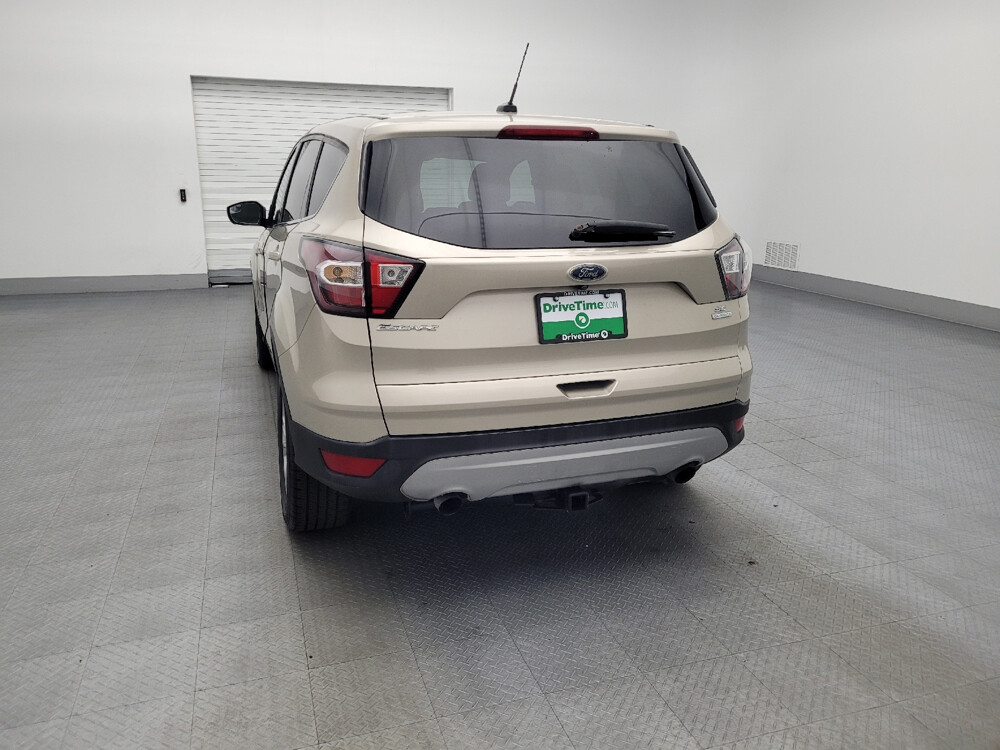 2017 Ford Escape in Hialeah, FL 33014 - 18048439 6