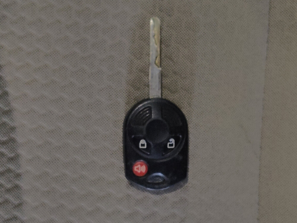 2017 Ford Escape in Hialeah, FL 33014 - 18048439 32