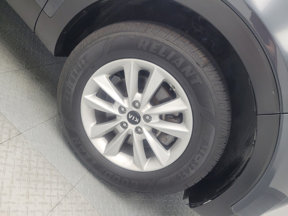 2020 Kia Sorento in Indianapolis, IN 46219 - 18048605 31