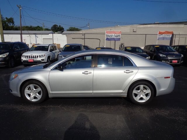 2010 Chevrolet Malibu in Lebanon, TN 37087-3302 - 18048614