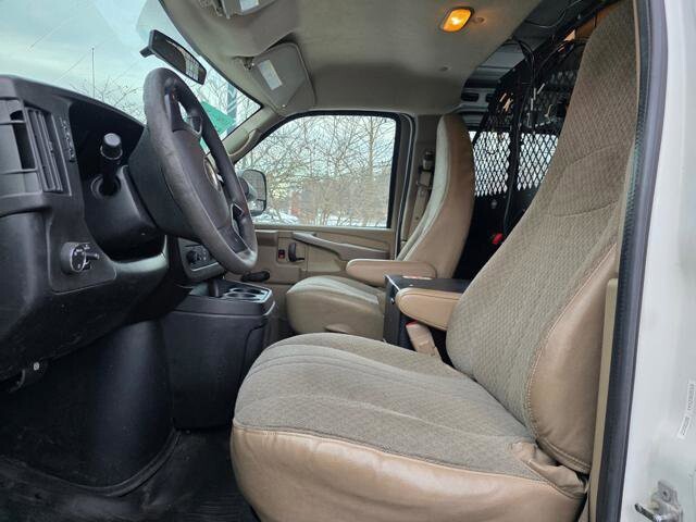 2012 Chevrolet Express 2500 in Blauvelt, NY 10913 - 18048633 11