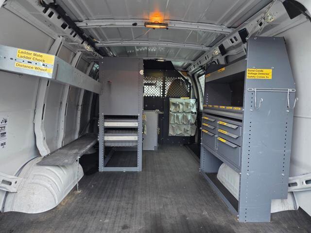 2012 Chevrolet Express 2500 in Blauvelt, NY 10913 - 18048633 35