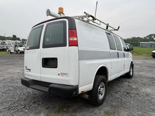 2011 Chevrolet Express 2500 in Blauvelt, NY 10913 - 18048654 53