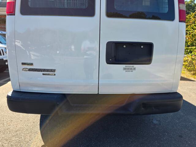 2011 Chevrolet Express 2500 in Blauvelt, NY 10913 - 18048654 44