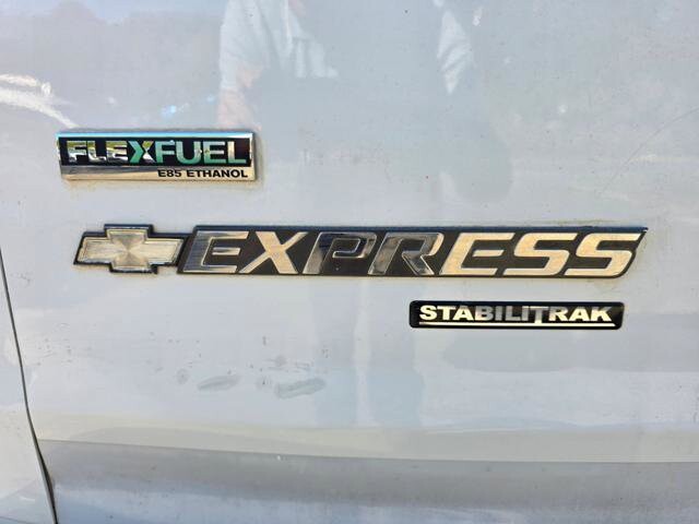 2011 Chevrolet Express 2500 in Blauvelt, NY 10913 - 18048654 43