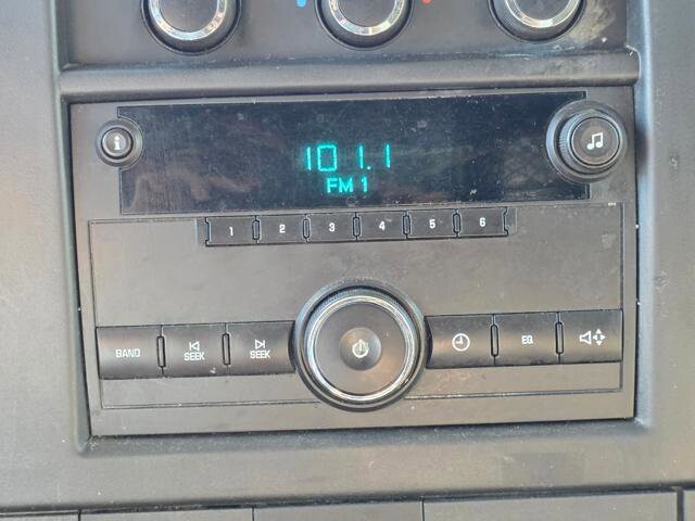 2011 Chevrolet Express 2500 in Blauvelt, NY 10913 - 18048654 21