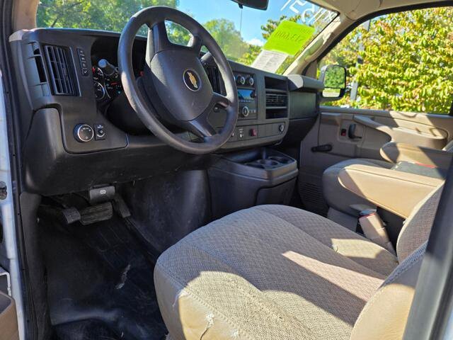 2011 Chevrolet Express 2500 in Blauvelt, NY 10913 - 18048654 10