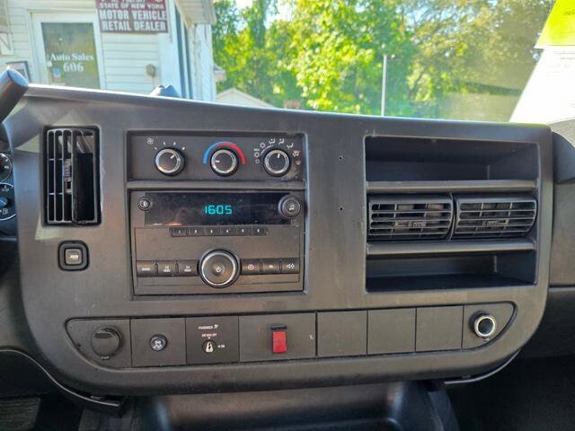 2011 Chevrolet Express 2500 in Blauvelt, NY 10913 - 18048654 17