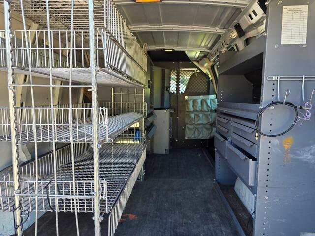 2011 Chevrolet Express 2500 in Blauvelt, NY 10913 - 18048654 35