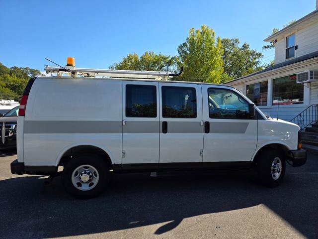 2011 Chevrolet Express 2500 in Blauvelt, NY 10913 - 18048654 8
