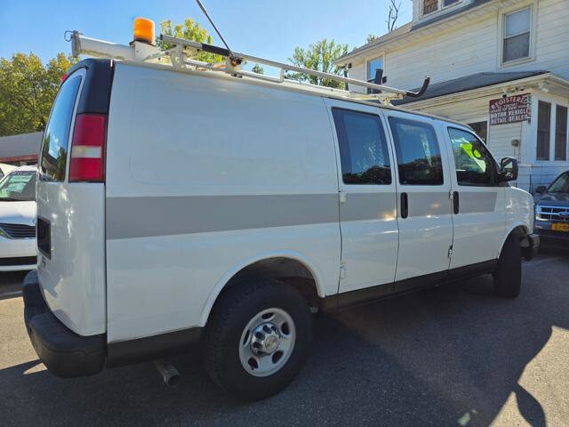 2011 Chevrolet Express 2500 in Blauvelt, NY 10913 - 18048654 7
