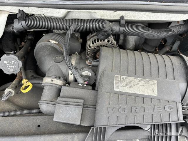 2011 Chevrolet Express 2500 in Blauvelt, NY 10913 - 18048654 69