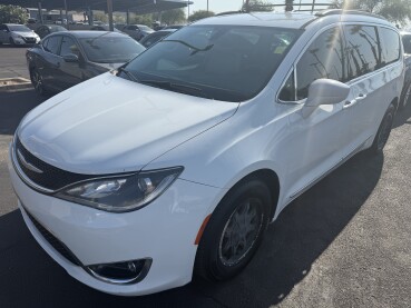 2017 Chrysler Pacifica in Phoenix, AZ 85022