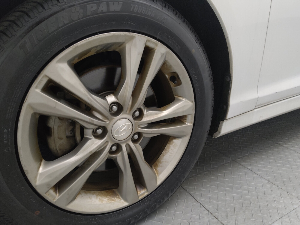 2018 Hyundai Sonata in Orlando, FL 32808 - 18048747 31