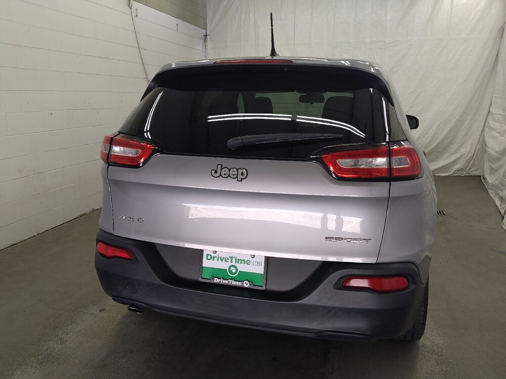 2016 Jeep Cherokee in Fairfield, OH 45014 - 18048783 7