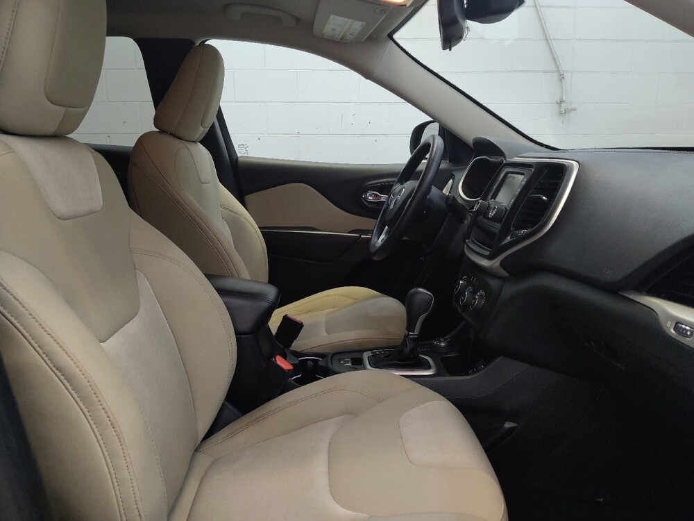 2016 Jeep Cherokee in Fairfield, OH 45014 - 18048783 21