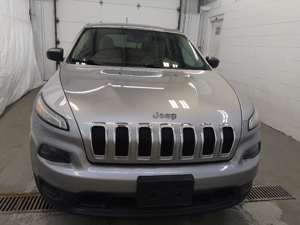 2016 Jeep Cherokee in Fairfield, OH 45014 - 18048783 14