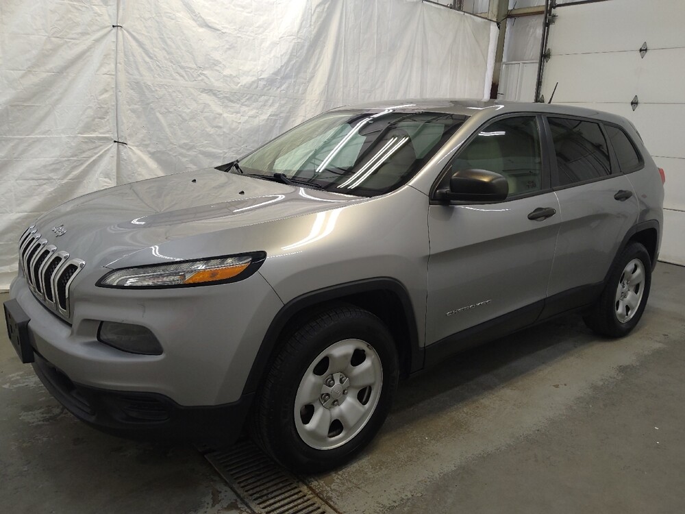 2016 Jeep Cherokee in Fairfield, OH 45014 - 18048783 2
