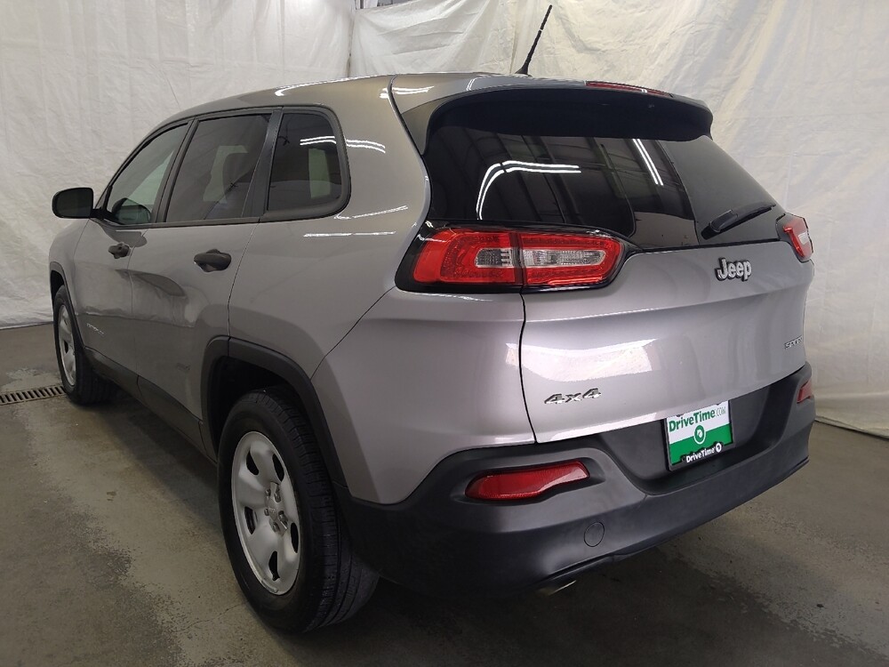 2016 Jeep Cherokee in Fairfield, OH 45014 - 18048783 5