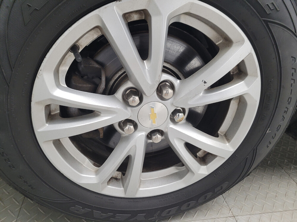 2017 Chevrolet Equinox in Eastpointe, MI 48021 - 18048833 31