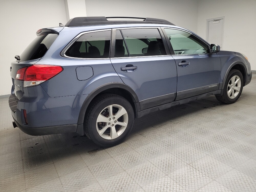 2013 Subaru Outback in Eastpointe, MI 48021 - 18048921 10