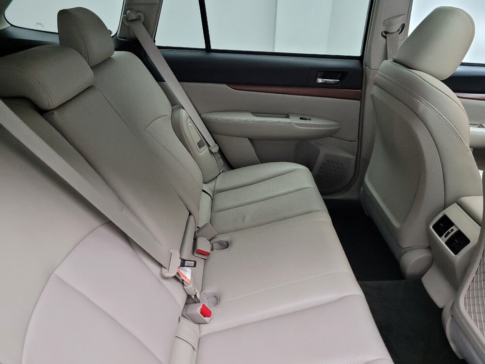 2013 Subaru Outback in Eastpointe, MI 48021 - 18048921 19