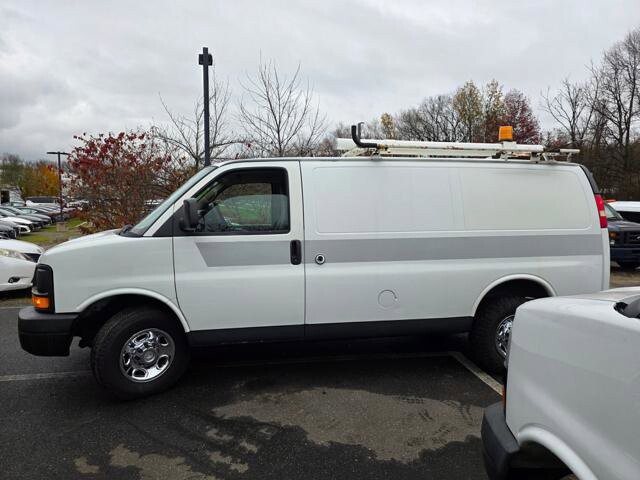 2011 Chevrolet Express 2500 in Blauvelt, NY 10913 - 18048962 4