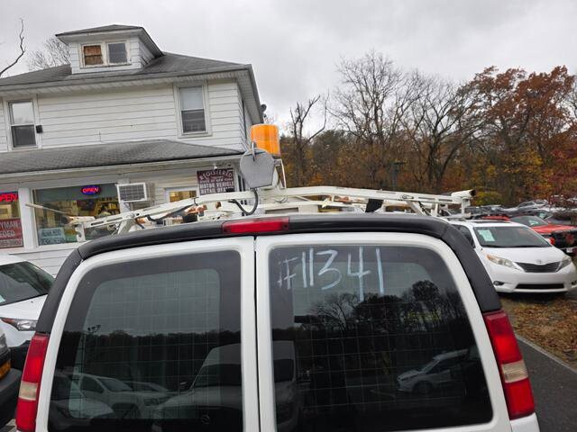 2011 Chevrolet Express 2500 in Blauvelt, NY 10913 - 18048962 41