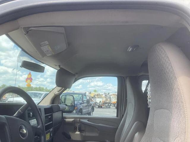 2011 Chevrolet Express 2500 in Blauvelt, NY 10913 - 18048962 58