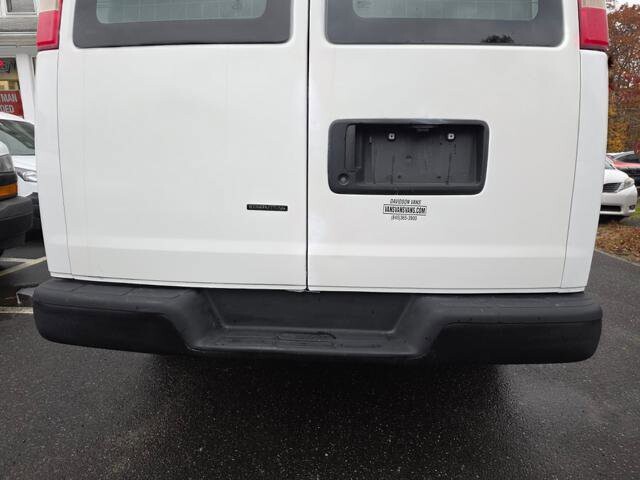 2011 Chevrolet Express 2500 in Blauvelt, NY 10913 - 18048962 44