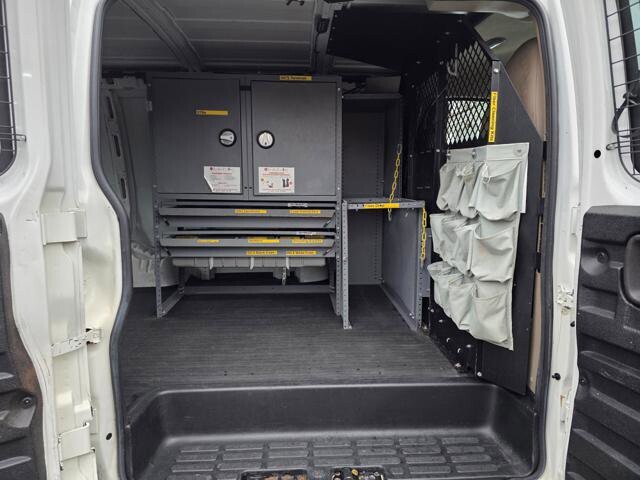 2011 Chevrolet Express 2500 in Blauvelt, NY 10913 - 18048962 50