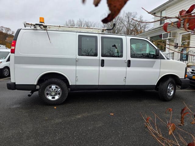 2011 Chevrolet Express 2500 in Blauvelt, NY 10913 - 18048962 8