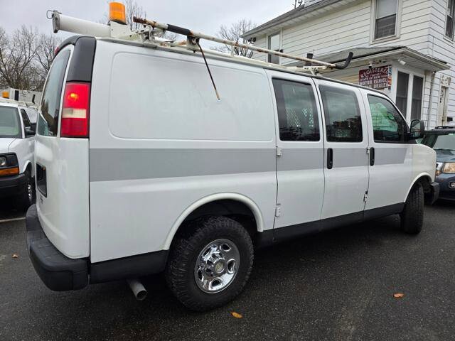 2011 Chevrolet Express 2500 in Blauvelt, NY 10913 - 18048962 7