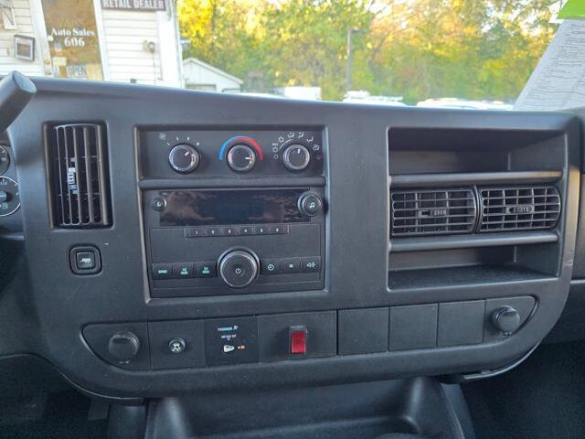 2011 Chevrolet Express 2500 in Blauvelt, NY 10913 - 18048963 16