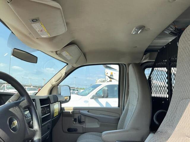 2011 Chevrolet Express 2500 in Blauvelt, NY 10913 - 18048963 57