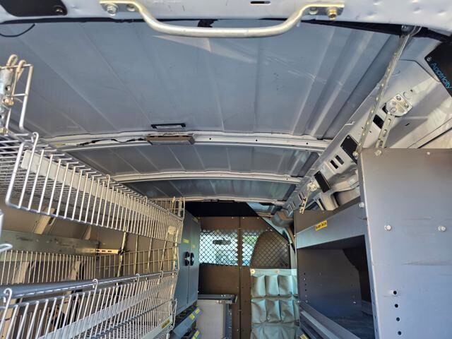 2011 Chevrolet Express 2500 in Blauvelt, NY 10913 - 18048963 36