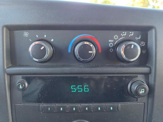 2011 Chevrolet Express 2500 in Blauvelt, NY 10913 - 18048963 17