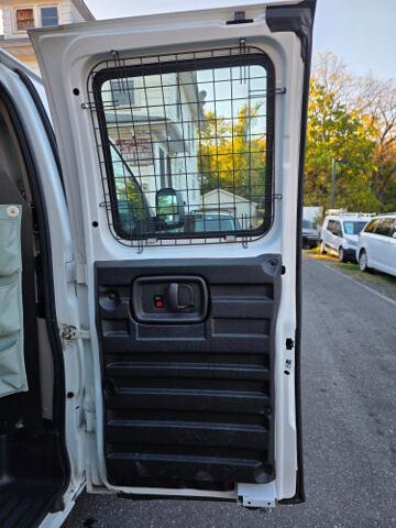 2011 Chevrolet Express 2500 in Blauvelt, NY 10913 - 18048963 48
